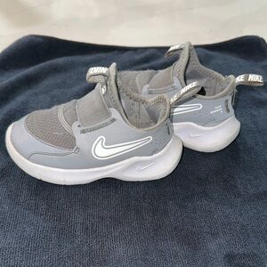 Nike Kids Gray Athletic Shoes
